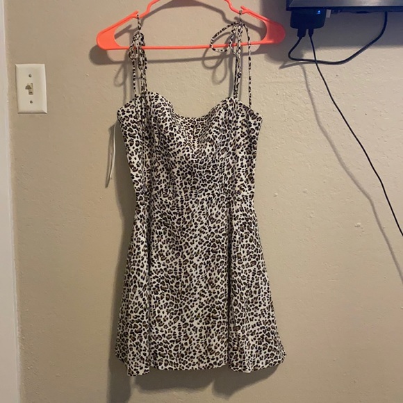 NWOT Princess Polly cheetah print dress size 6 - Picture 2 of 5